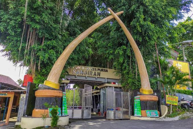 5 Wisata Sejarah di Jawa Tengah Yang Unik Musium Purbakala Sangiran wisata di jawa tengah