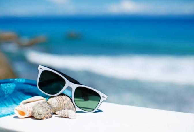 6 Tips Liburan Aman Di Pantai Yang Perlu Anda Tahu tips liburan aman di pantai