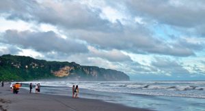 Pantai Parang Tritis