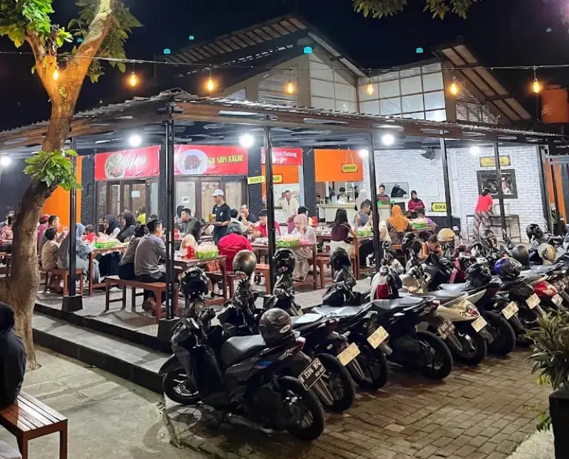 Daftar Menu dan Harga Soppi Ungaran 2025 area parkir soppi 2 ungaran